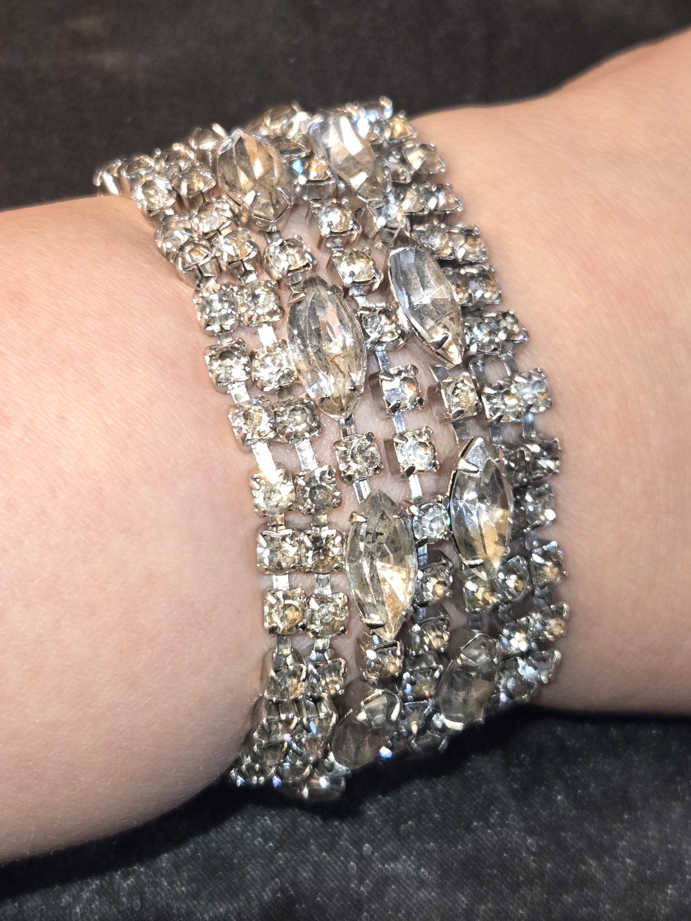 KRAMER NY 1950's🌟 Stunning Crystal Multi-Row Bracelet - Sparkling Clear Stones
